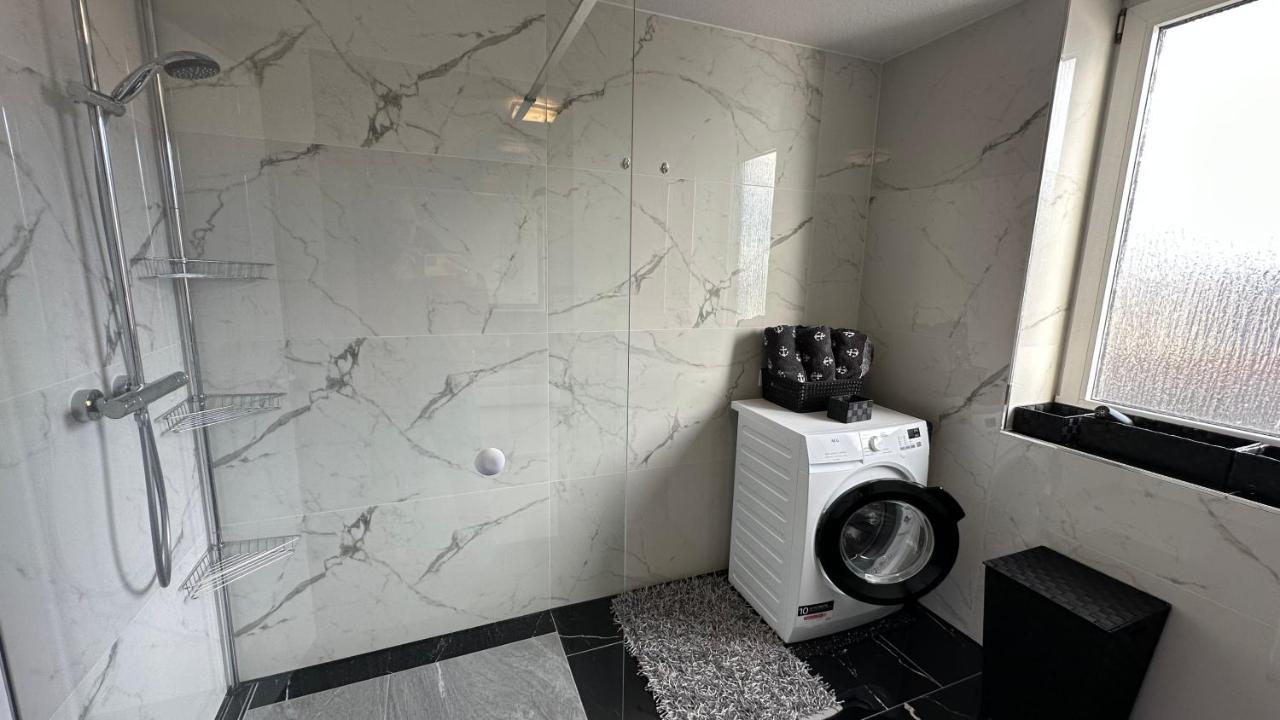 Ferienwohnung Mit Blick Aufs Meer In فيلهلمسهافن المظهر الخارجي الصورة